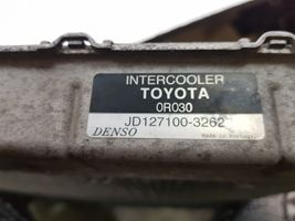 Toyota Avensis T270 Välijäähdyttimen jäähdytin JD1271003262