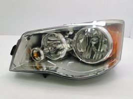 Chrysler Voyager Lampa przednia 