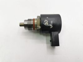 Mercedes-Benz C W204 Regulator ciśnienia paliwa 98077515A01