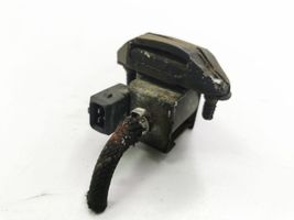 Volkswagen Golf IV Vacuum valve 028906283J