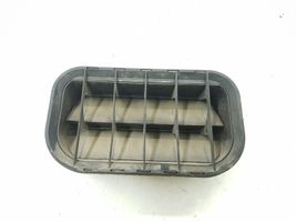 Volkswagen PASSAT B5.5 Quarter panel pressure vent 4A0819181