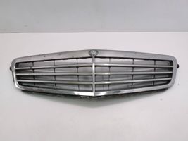 Mercedes-Benz C W204 Maskownica / Grill / Atrapa górna chłodnicy 