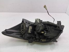 Toyota Auris 150 Lampa przednia 8114002540