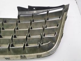 Chrysler Voyager Grille calandre supérieure de pare-chocs avant 05113127AA