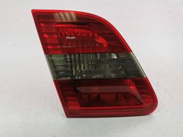 Mercedes-Benz B W245 Luci posteriori del portellone del bagagliaio A1698201564