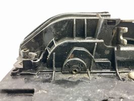 BMW 7 F01 F02 F03 F04 Priekšpusē slēdzene A053702