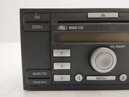 Ford Focus Panel / Radioodtwarzacz CD/DVD/GPS 4M5T18C815
