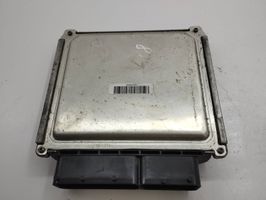 Volkswagen Golf VII Sterownik / Moduł ECU 04L907445B