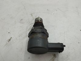 Volvo V40 Régulateur de pression de carburant 31216313