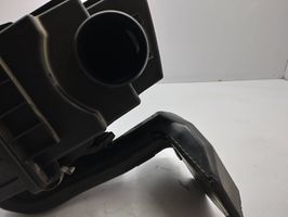 Mazda CX-7 Boîtier de filtre à air R2AX13201