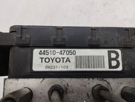 Toyota Prius (XW20) ABS-pumppu 4451047050