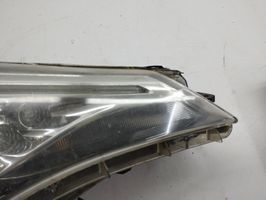 Toyota Avensis T270 Lampa przednia 9922681017