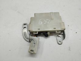 Toyota Prius (XW20) Centralina/modulo chiusura centralizzata portiere 8999247010