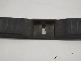 Toyota Corolla Verso AR10 Protector del borde del maletero/compartimento de carga 647160F010