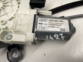 Audi Q7 4M Užuolaidos (štorkės) varikliukas 4M0863560