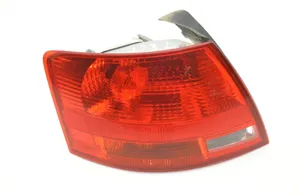 Audi A4 S4 B7 8E 8H Luci posteriori 8E9945095E