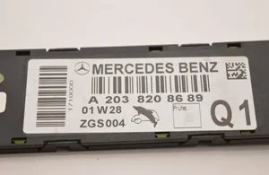 Mercedes-Benz C W203 Amplificateur d'antenne A2038208689