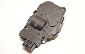 Audi A5 8T 8F Ilmastoinnin ohjainlaite K9749007