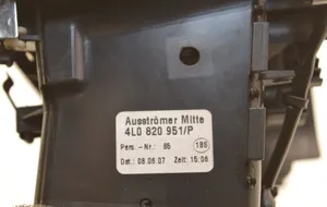 Audi Q7 4L Dash center air vent grill 4L0820951P