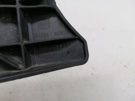 Seat Altea XL Etupuskurin kannake 5P0807184A