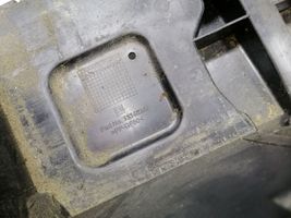 Opel Astra J Vassoio scatola della batteria 13346249