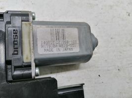 Nissan Qashqai Moteur de lève-vitre de porte avant 140818C21968