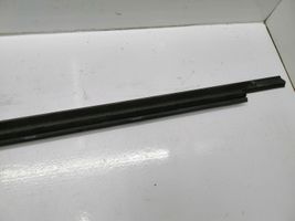 Audi A5 Sportback 8TA Takaoven lasin muotolista 8T8853763D