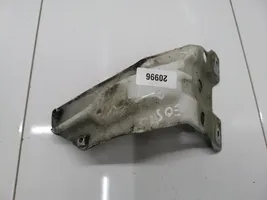 Volkswagen Eos Fender mounting bracket 1Q0821136