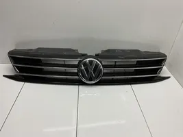 Volkswagen Jetta VI Grille calandre supérieure de pare-chocs avant 5C6853651AJ