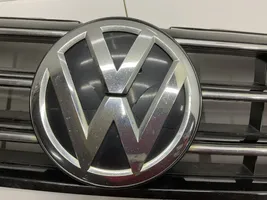 Volkswagen Jetta VI Augšējais režģis 5C6853651AJ