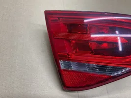 Audi A3 S3 8P Задний фонарь в крышке 8P0945093