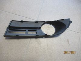 Volkswagen Touran I Verkleidung Nebelscheinwerfer / Gitter vorne 1T0853666