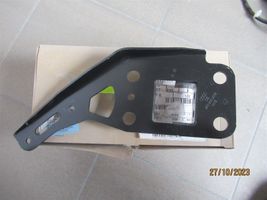 Audi A6 S6 C6 4F Staffa del pannello di supporto del radiatore 4F0805499B