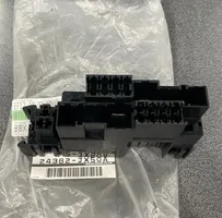 Nissan Juke I F15 Fuse module 24382JX50A