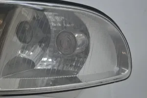 Audi A4 S4 B5 8D Lampa przednia 8D0941003A
