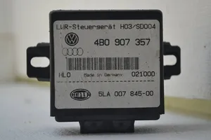 Audi A4 S4 B5 8D Valomoduuli LCM 4B0907357