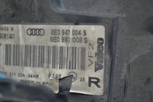 Audi A4 S4 B6 8E 8H Lampa przednia 8E0941004S