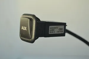 Audi A6 S6 C7 4G Connettore plug in AUX 4G0035474