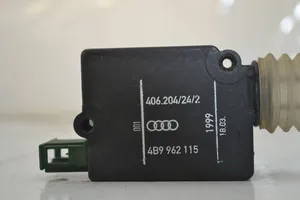 Audi A6 Allroad C5 Centrinio užrakto varikliukas 4B9962115