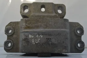 Audi A4 S4 B7 8E 8H Soporte de montaje del motor 3C0199555