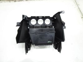 Mitsubishi ASX Panelės apdailos skydas (centrinis) 8002A780