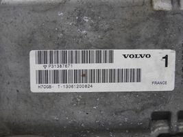 Volvo V70 Ohjauspyörän akseli P31387671