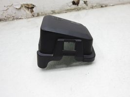 Volvo V70 Tapa de caja de fusibles 30644652