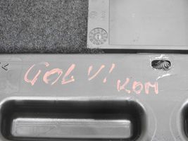 Volkswagen Golf VI Tavaratilan pohjan paneeli 1K9868845