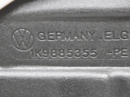 Volkswagen Golf VI Toisen istuinrivin istuimet 1K9885031