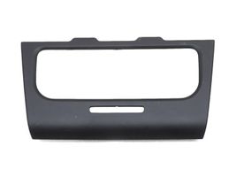 Volkswagen Golf VI Rivestimento pannello centrale del cruscotto 5K0858071M