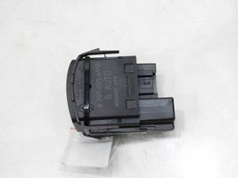 Renault Twingo II Interruptor de luz 8200095495D