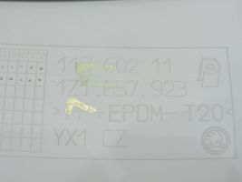 Skoda Octavia Mk2 (1Z) Element deski rozdzielczej 1Z1857920B