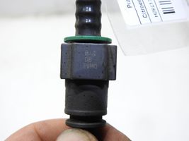 Citroen C4 I Tuyau d'alimentation conduite de carburant 