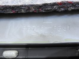 Suzuki Swift Garniture de panneau carte de porte avant 83078-62JA4-FDS